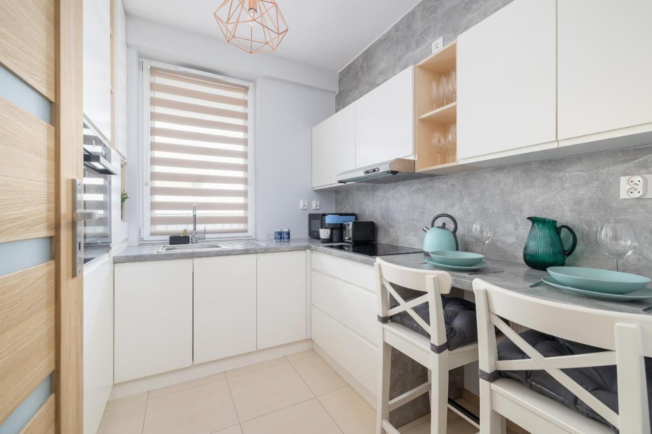 Osiedle Avia Harmonious Apartment With Balcony & Parking Cracow By Renters Prestige Krakau Exterior foto