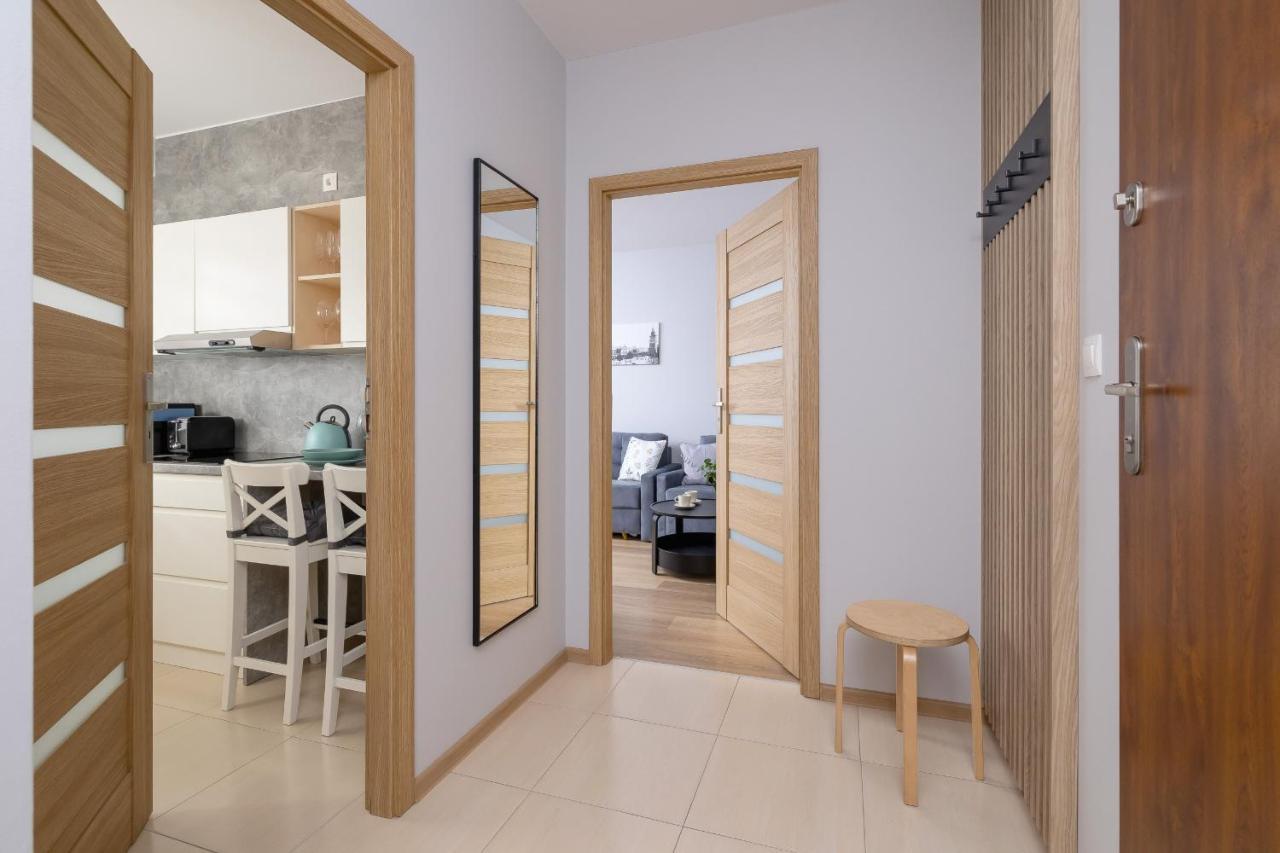 Osiedle Avia Harmonious Apartment With Balcony & Parking Cracow By Renters Prestige Krakau Exterior foto