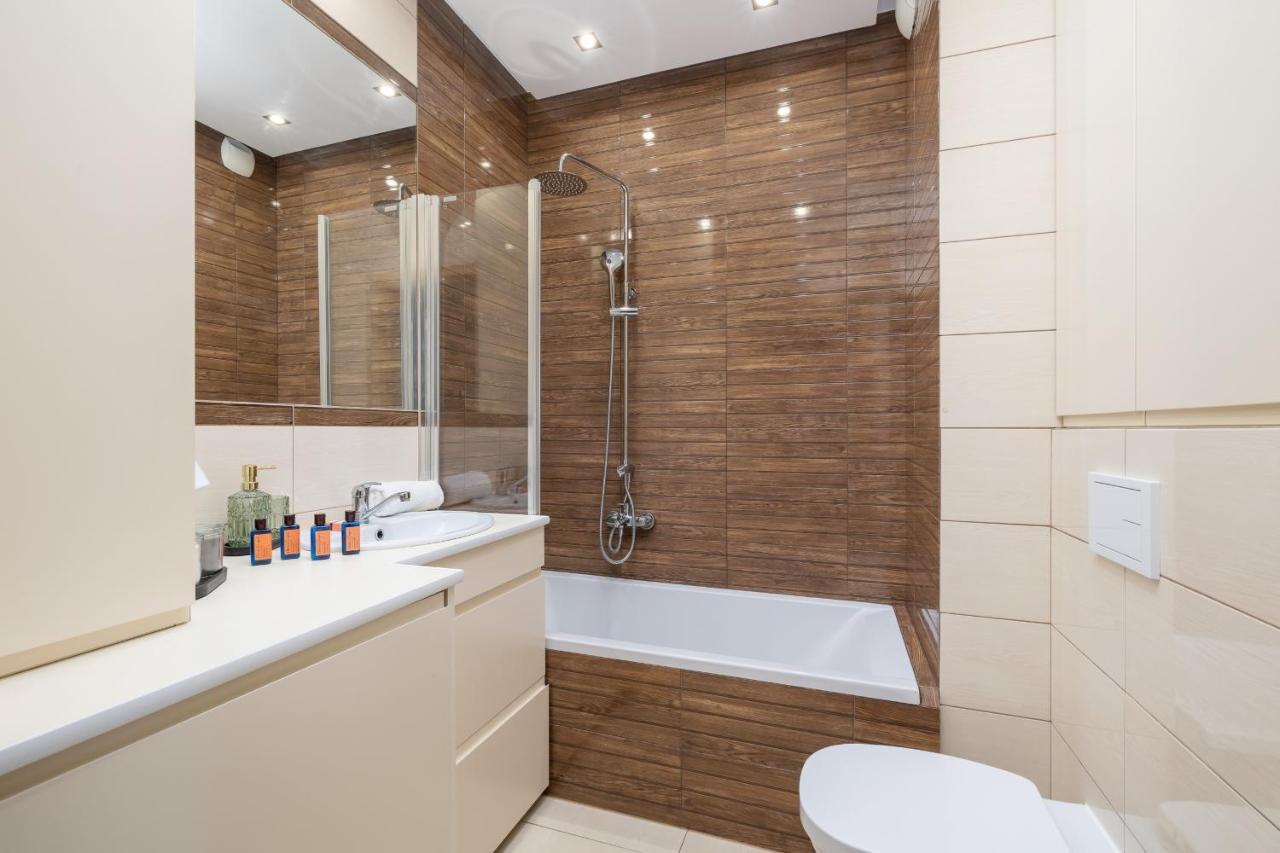 Osiedle Avia Harmonious Apartment With Balcony & Parking Cracow By Renters Prestige Krakau Exterior foto